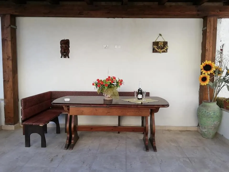 B&B Villa Arena Zingarello Bed & Breakfast